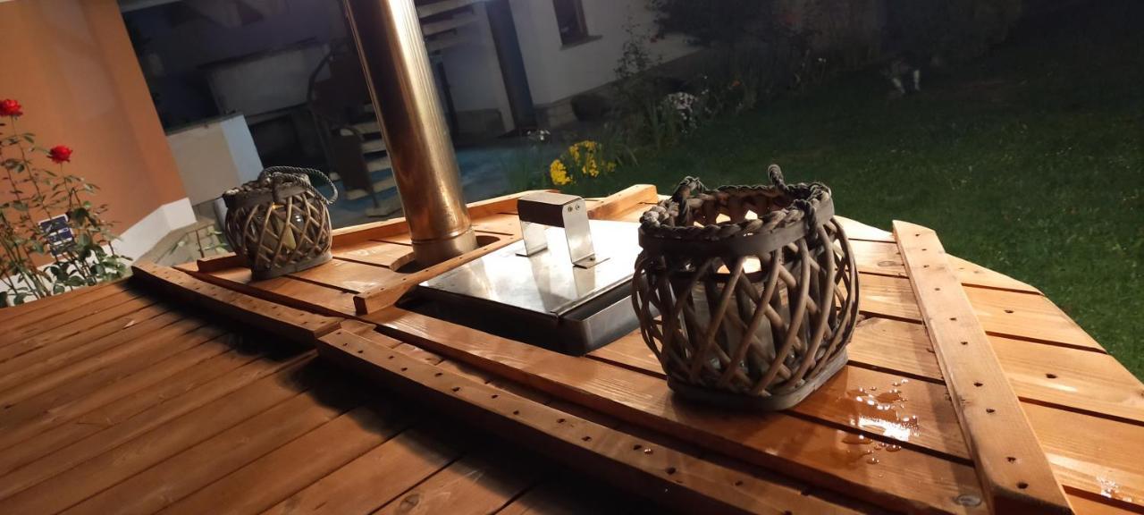 Bed & Breakfast Castelul De Smarald 3*