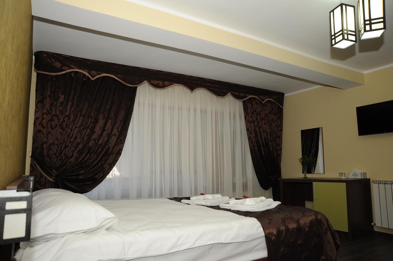 Castelul De Smarald Bed & Breakfast