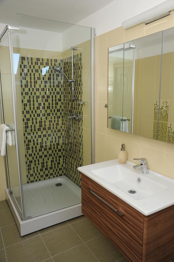 Castelul De Smarald Bed & Breakfast 3*